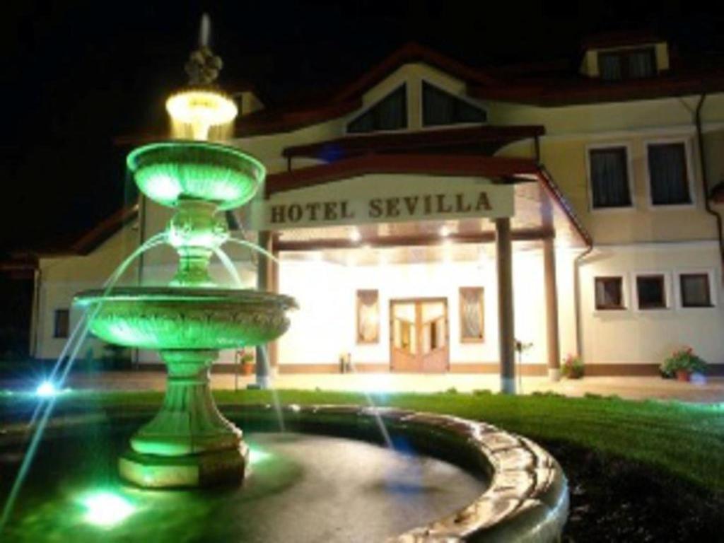 Hotel Sevilla Rawa Mazowiecka Exterior foto