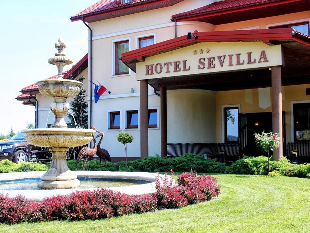 Hotel Sevilla Rawa Mazowiecka Exterior foto